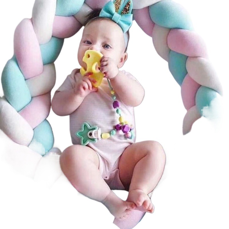 Baby Nursery Rhymes - 1.5M Baby Bumper Bed Gevlochten Knoop